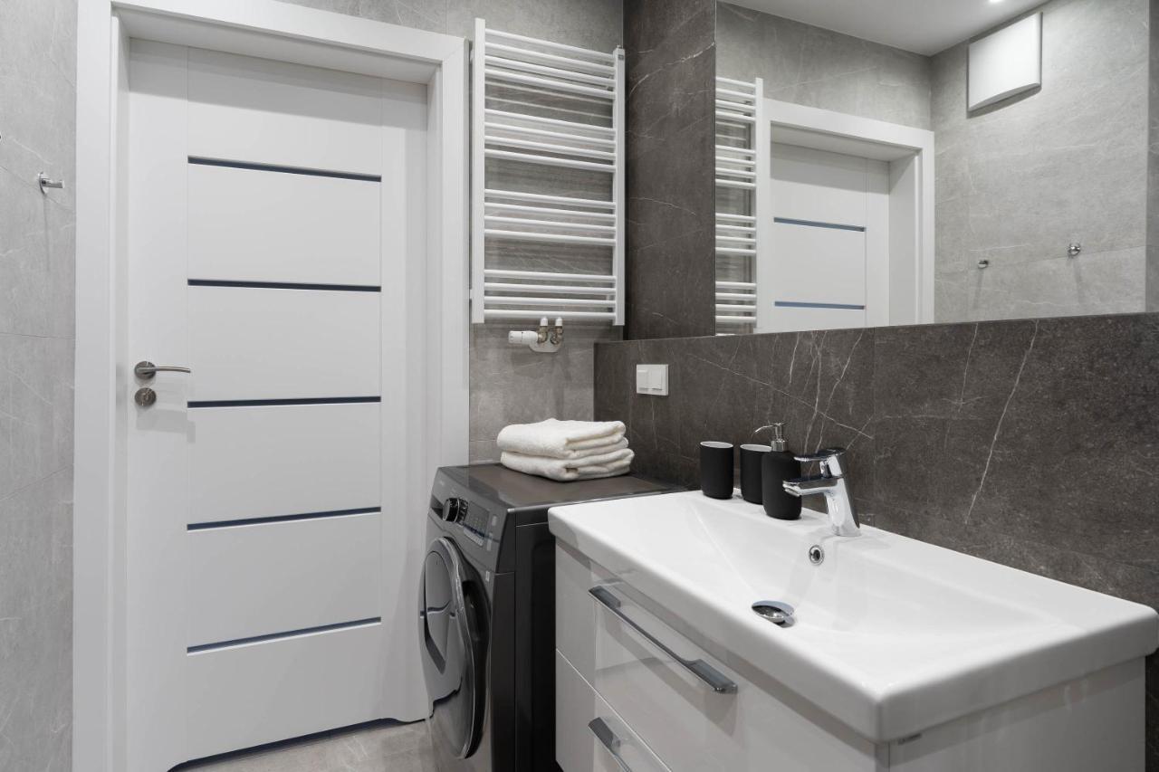 Ina Rent - Przystan Letnica Lägenhet Gdańsk Exteriör bild